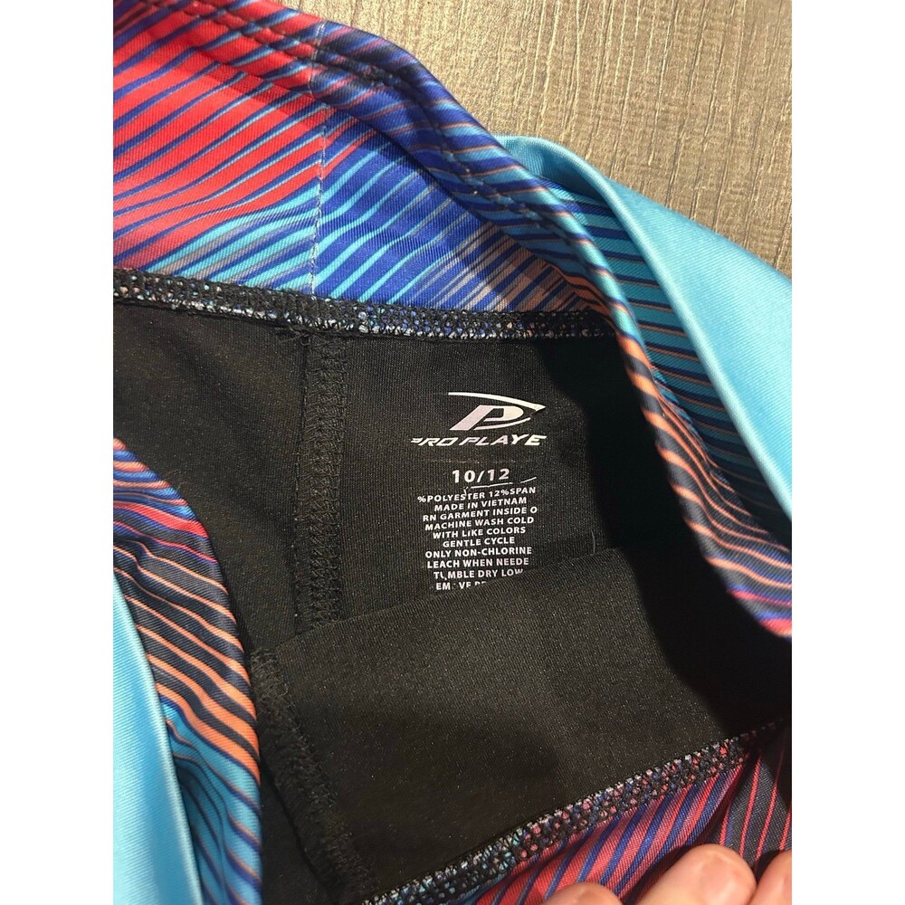 Shorts - Picture 2 of 2